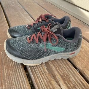 Brooks PureGrit 7